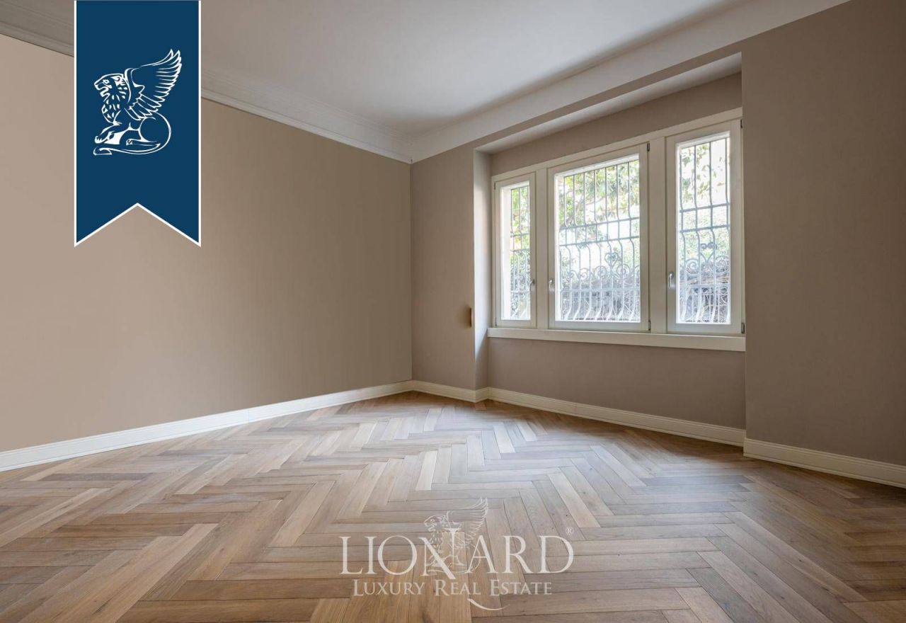 Вилла в Милане, Италия, 350 м² - фото 8