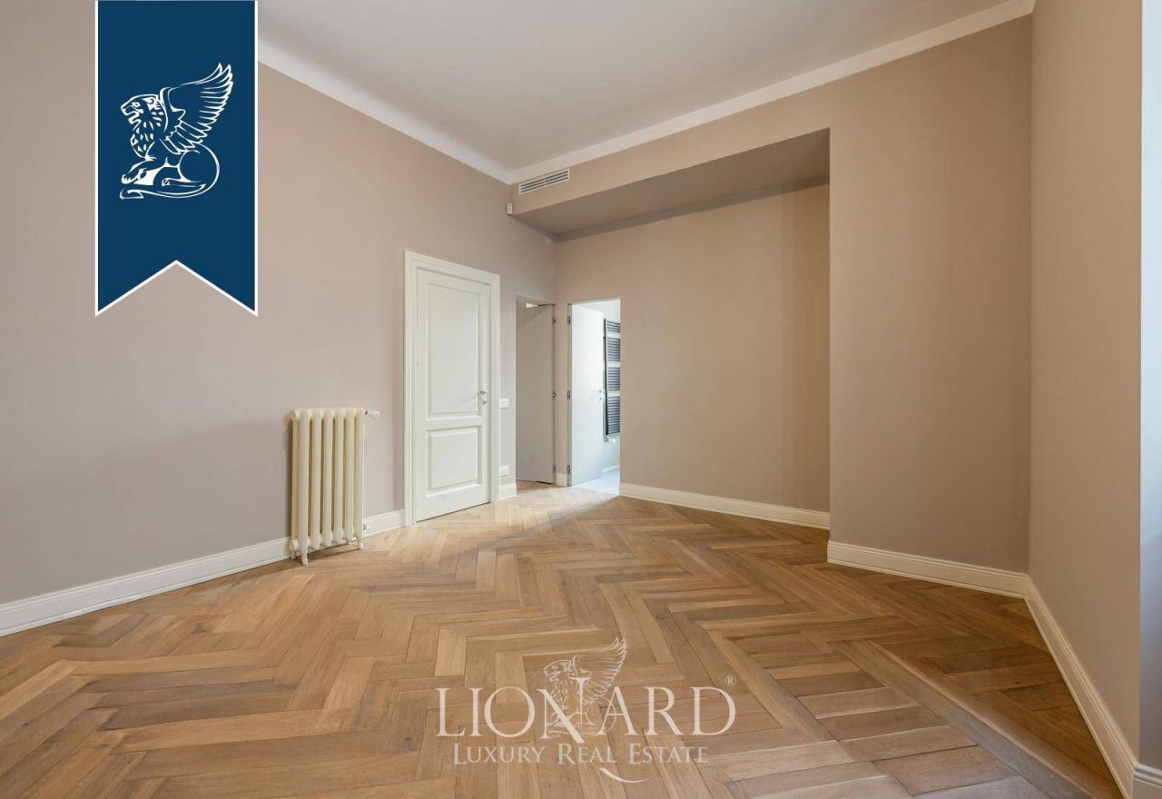 Вилла в Милане, Италия, 350 м² - фото 9