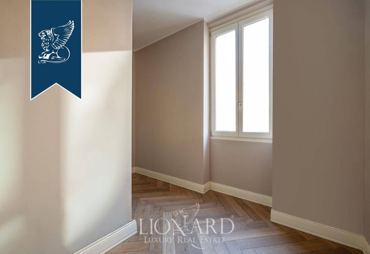 Вилла в Милане, Италия, 350 м² - фото 12