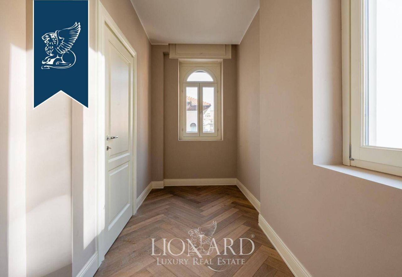 Вилла в Милане, Италия, 350 м² - фото 13