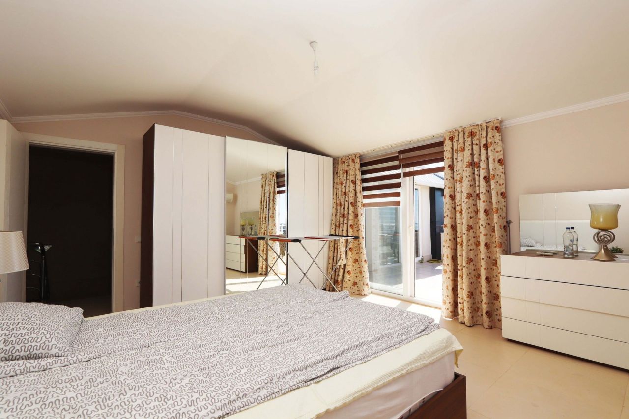 Апартаменты в Алании, Турция, 220 м² - фото 9