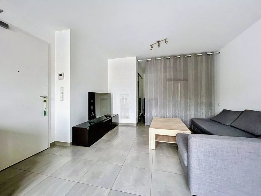 Квартира в Люксембурге, Люксембург, 33 м² - фото 2