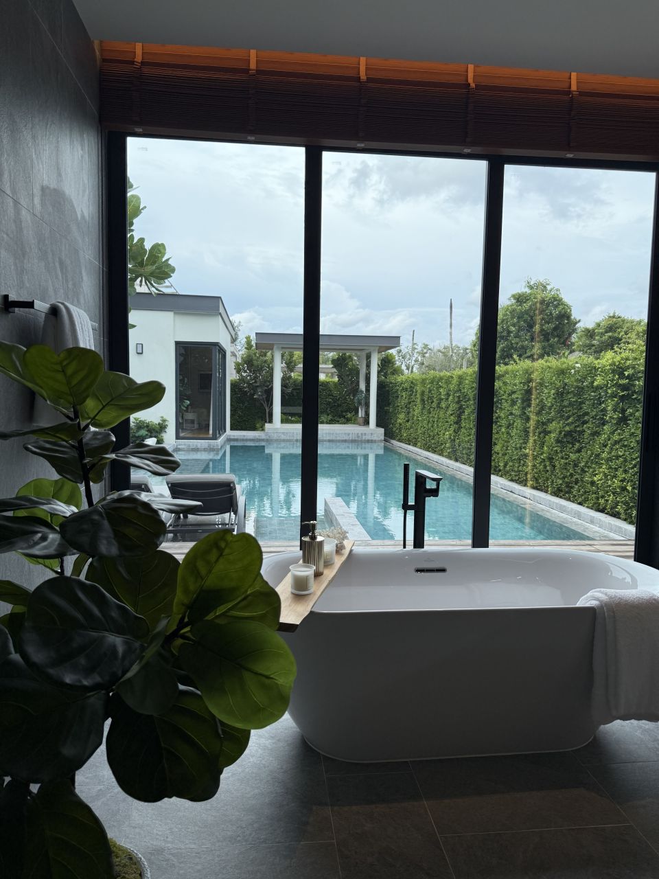 Вилла на пляже Банг Тао, Таиланд, 560 м² - фото 1