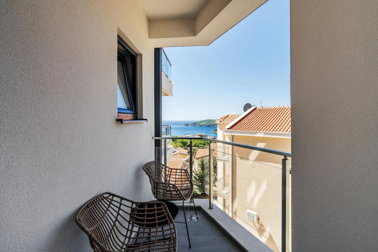 Квартира в Будве, Черногория, 29 м² - фото 12