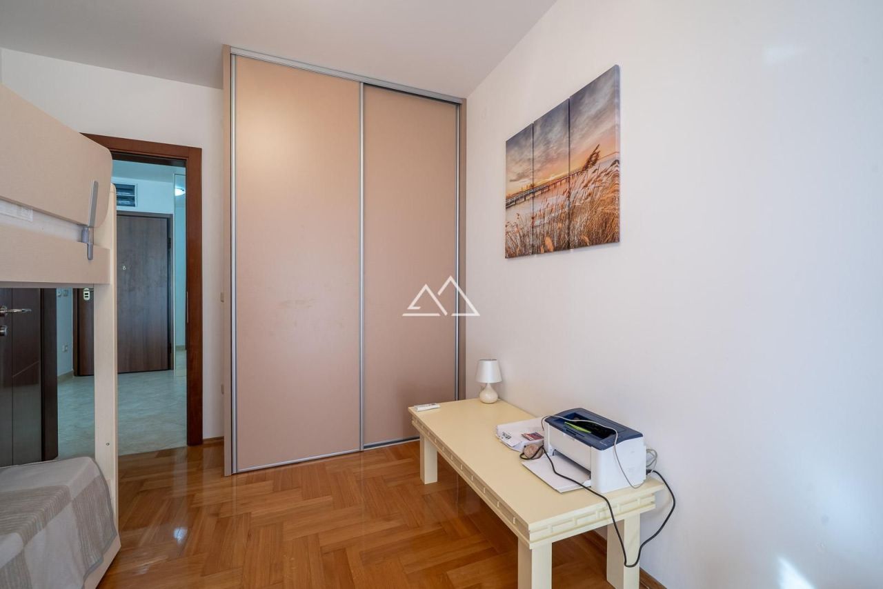 Апартаменты в Бечичи, Черногория, 53 м² - фото 14