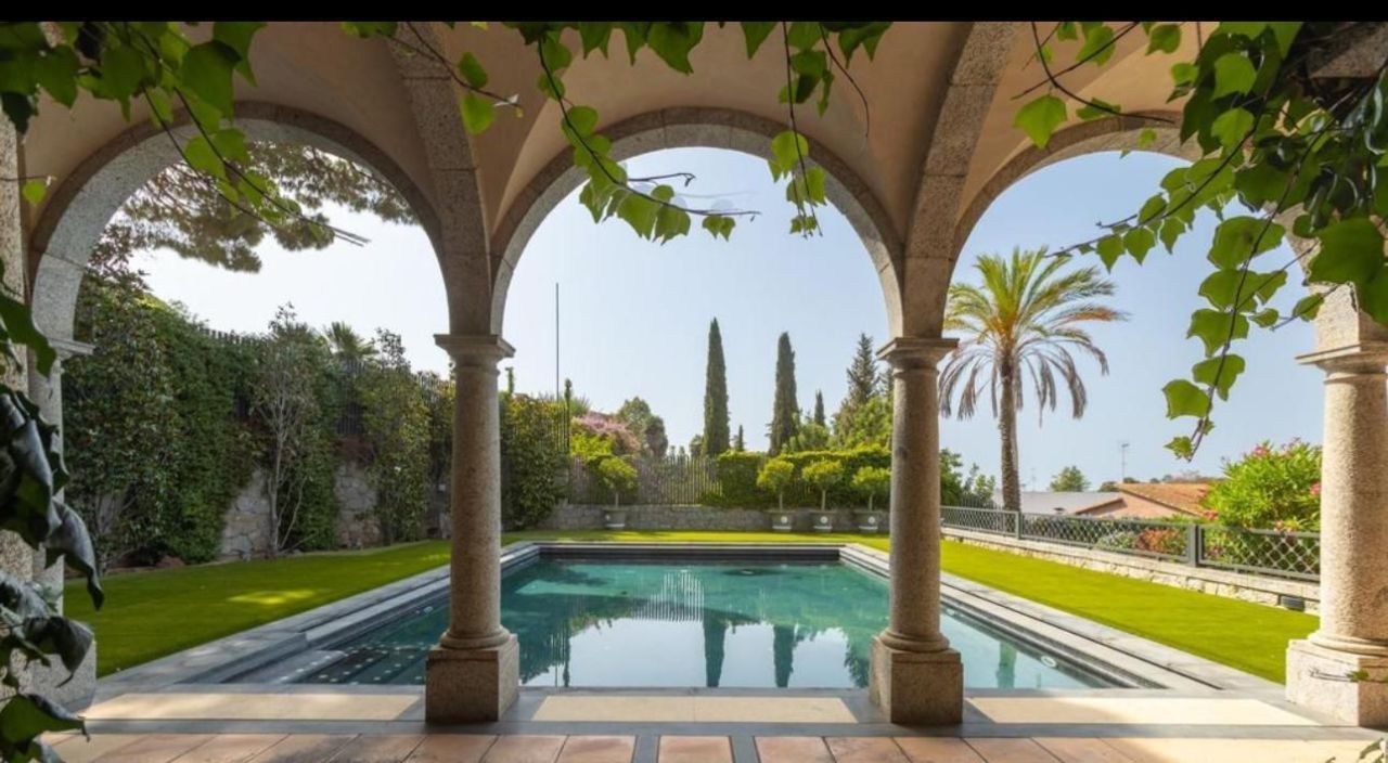 Дом на Коста-дель-Маресме, Испания, 1 755 м² - фото 6