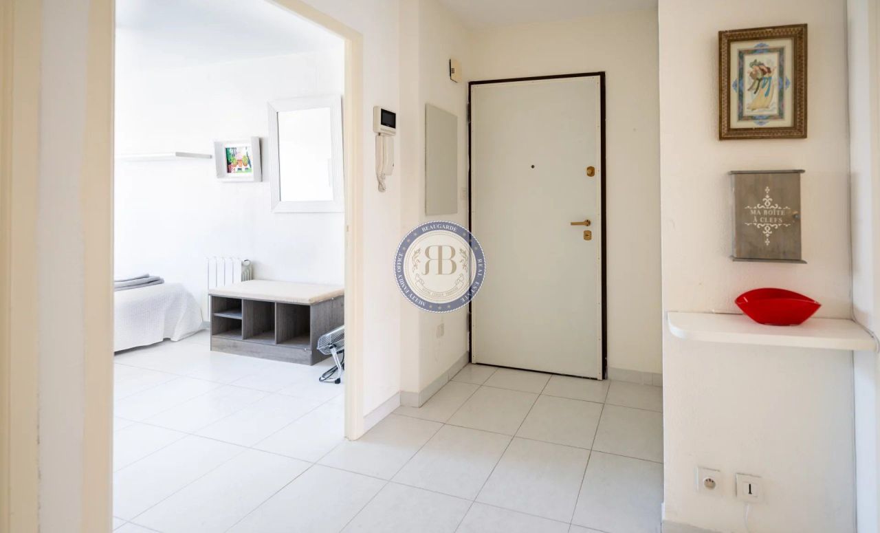 Квартира в Больё-сюр-Мер, Франция, 55 м² - фото 11