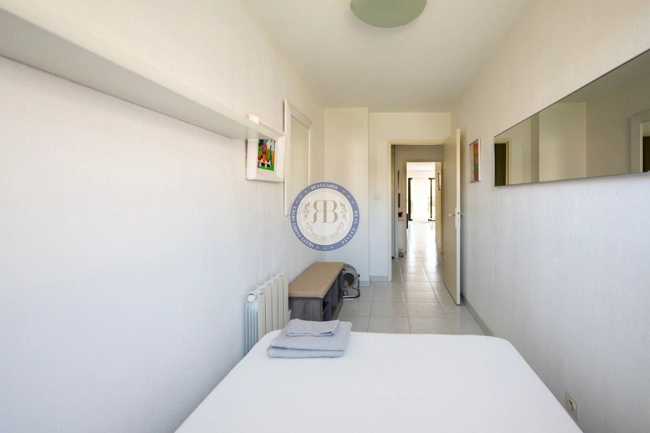 Квартира в Больё-сюр-Мер, Франция, 55 м² - фото 16