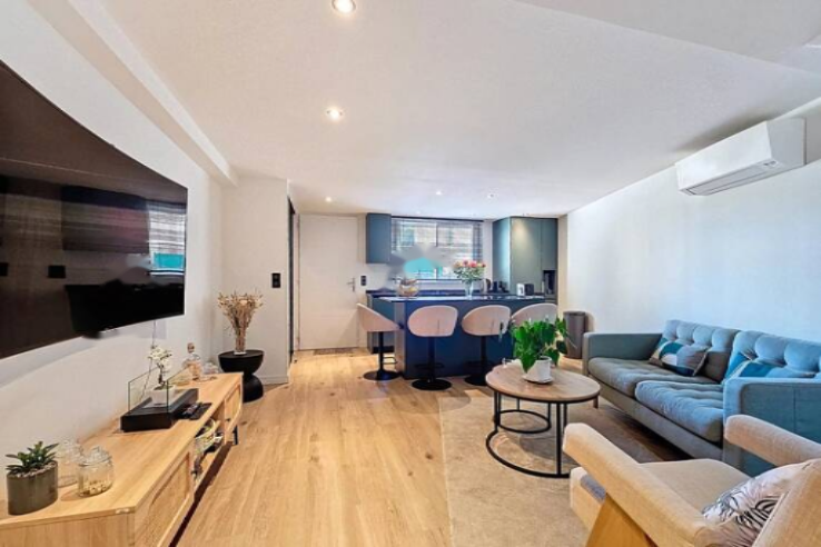 Квартира в Каннах, Франция, 54 м² - фото 1