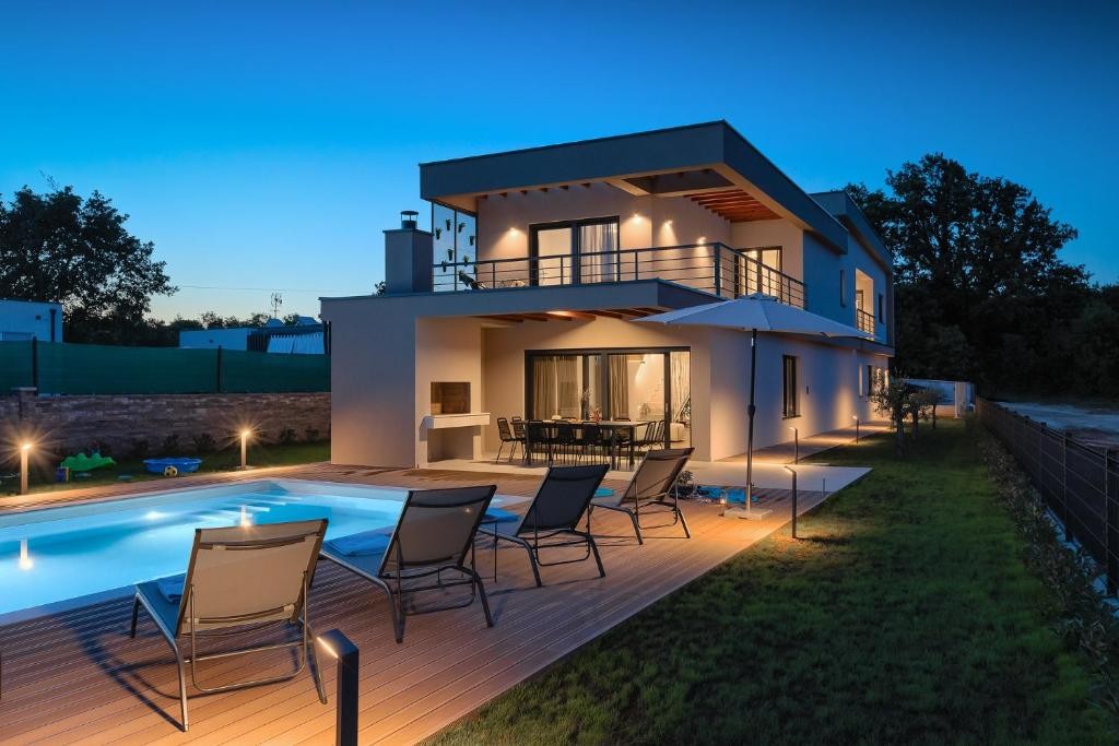 Дом в Светвинченате, Хорватия, 272 м² - фото 1