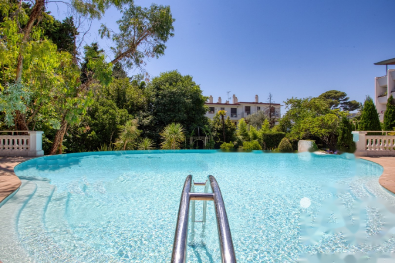 Квартира в Каннах, Франция, 147 м² - фото 1