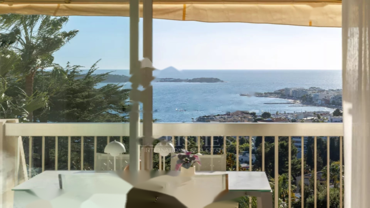 Квартира в Каннах, Франция, 110 м² - фото 2