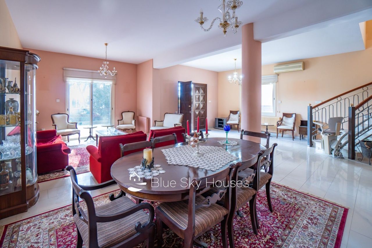 Вилла в Лимасоле, Кипр, 245 м² - фото 1