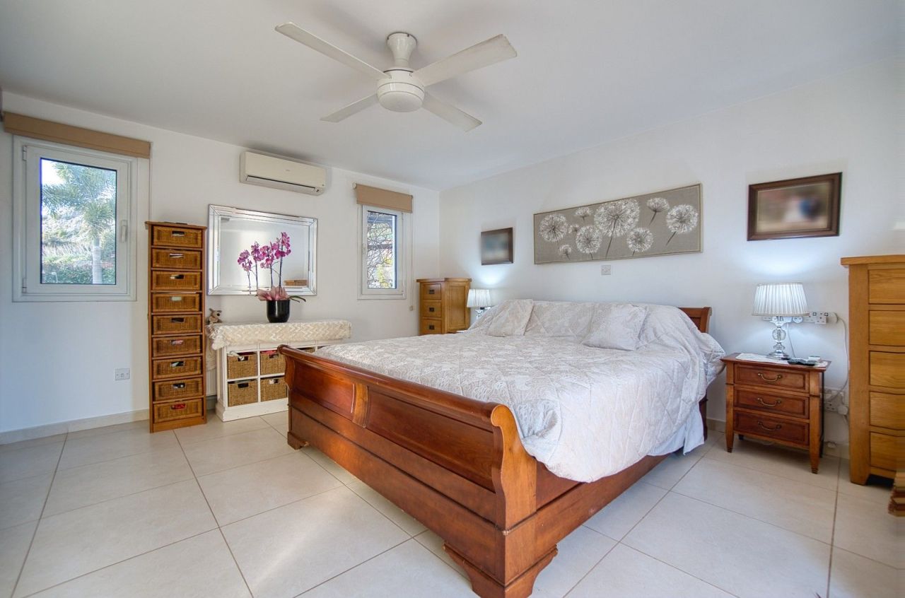 Вилла в Пафосе, Кипр, 249 м² - фото 15