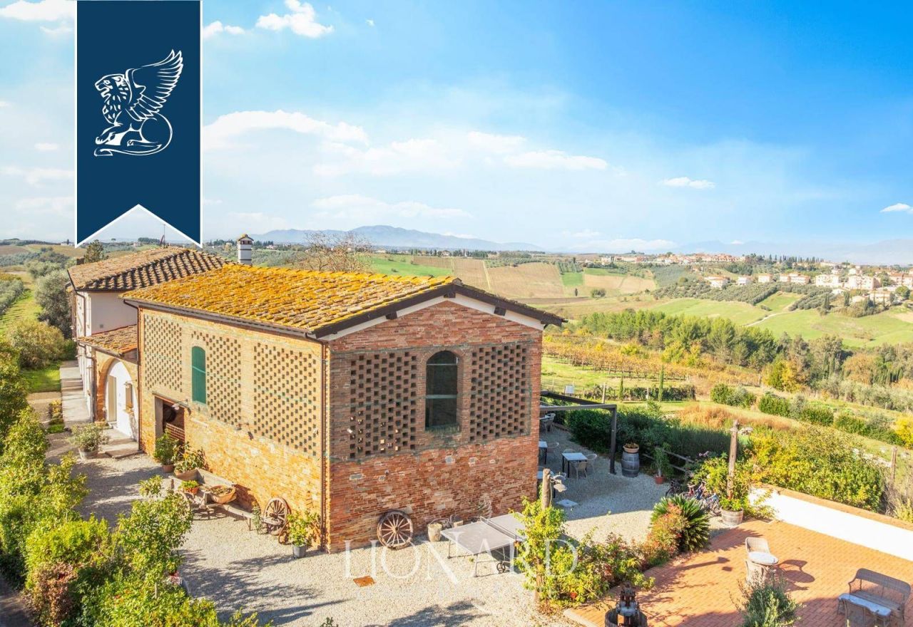 Ферма во Флоренции, Италия, 500 м² - фото 4