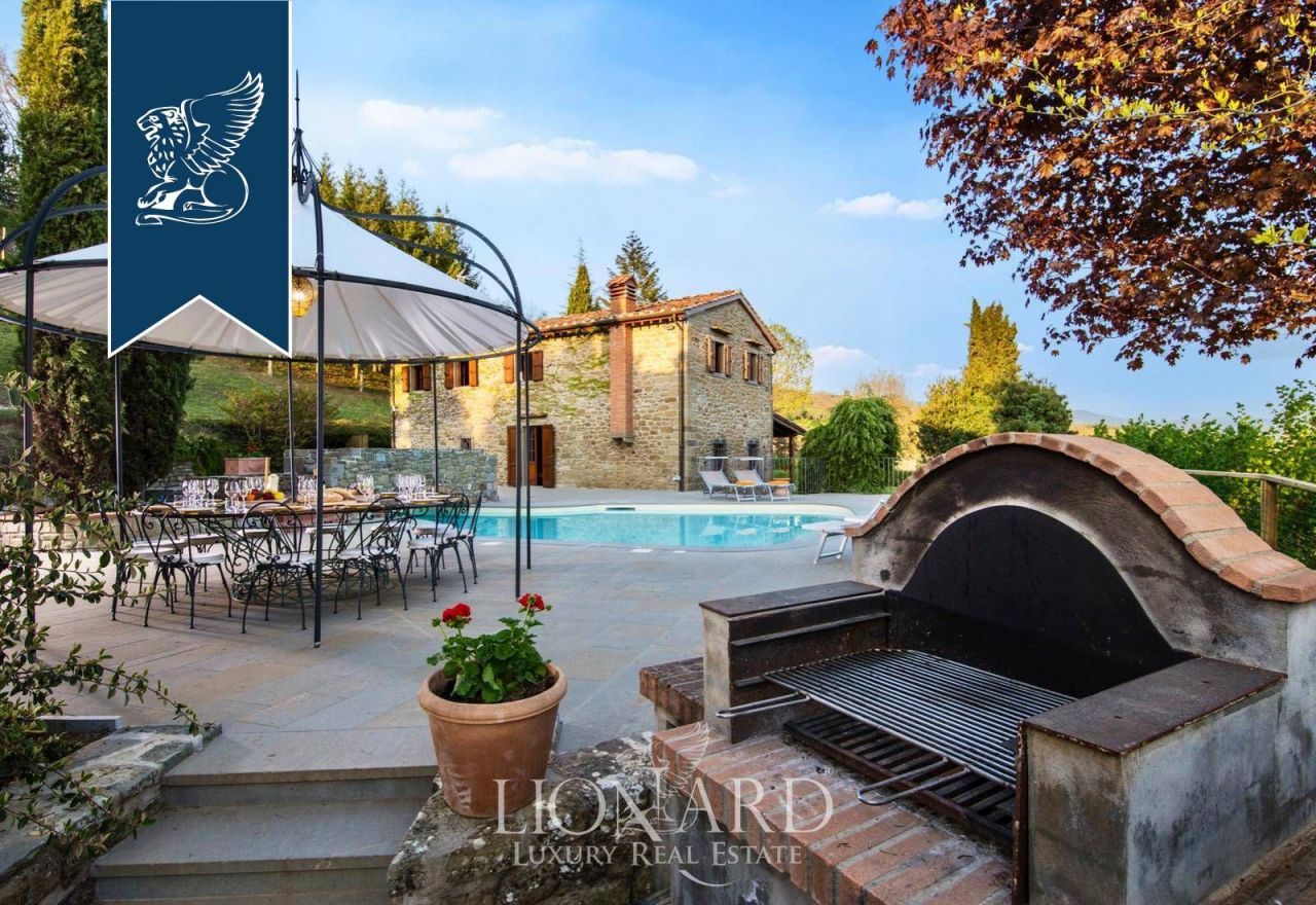 Ферма в Ареццо, Италия, 550 м² - фото 5