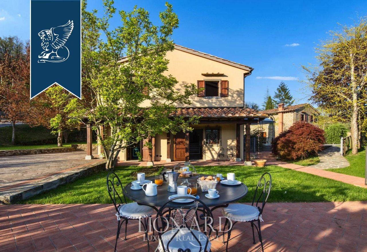 Ферма в Ареццо, Италия, 550 м² - фото 6