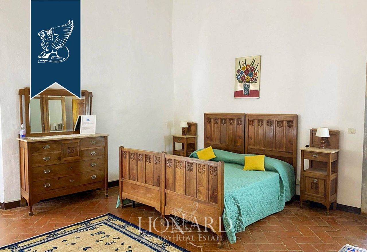 Ферма в Барберино-Валь-д'Эльсе, Италия, 600 м² - фото 17