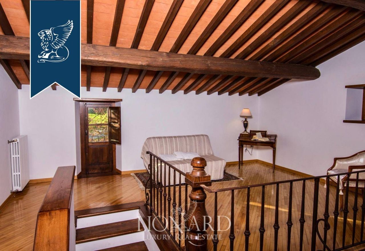 Ферма в Ареццо, Италия, 550 м² - фото 19