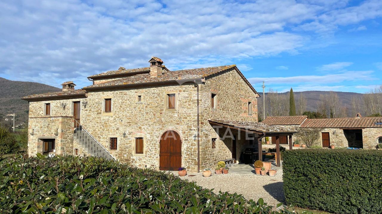 Дом в Кортоне, Италия, 419.4 м² - фото 7