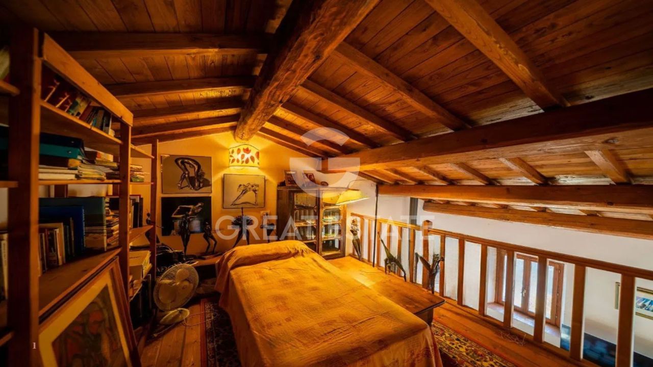 Дом Castelfranco Piandiscò, Италия, 511 м² - фото 14