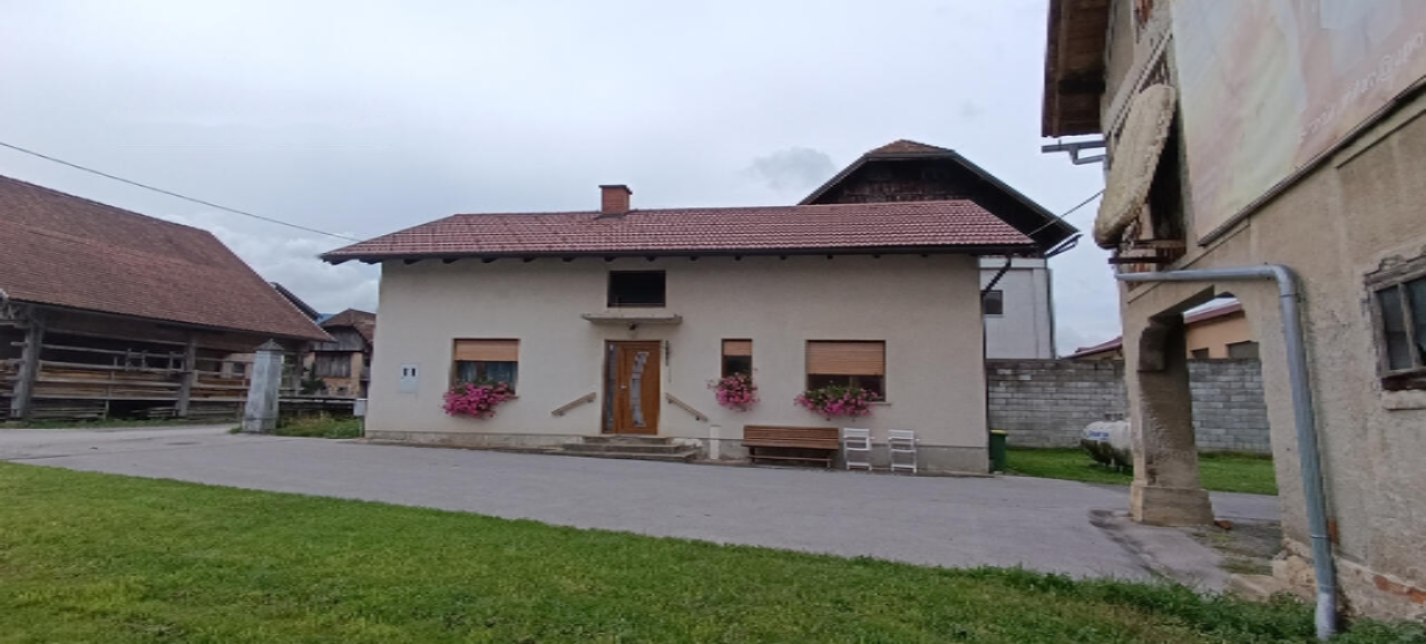 Ферма во Вранско, Словения, 2 392 м² - фото 3