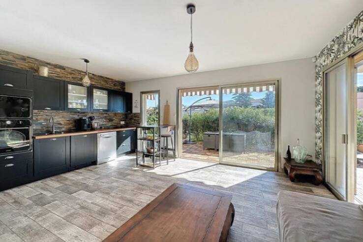 Квартира в Каннах, Франция, 49 м² - фото 2