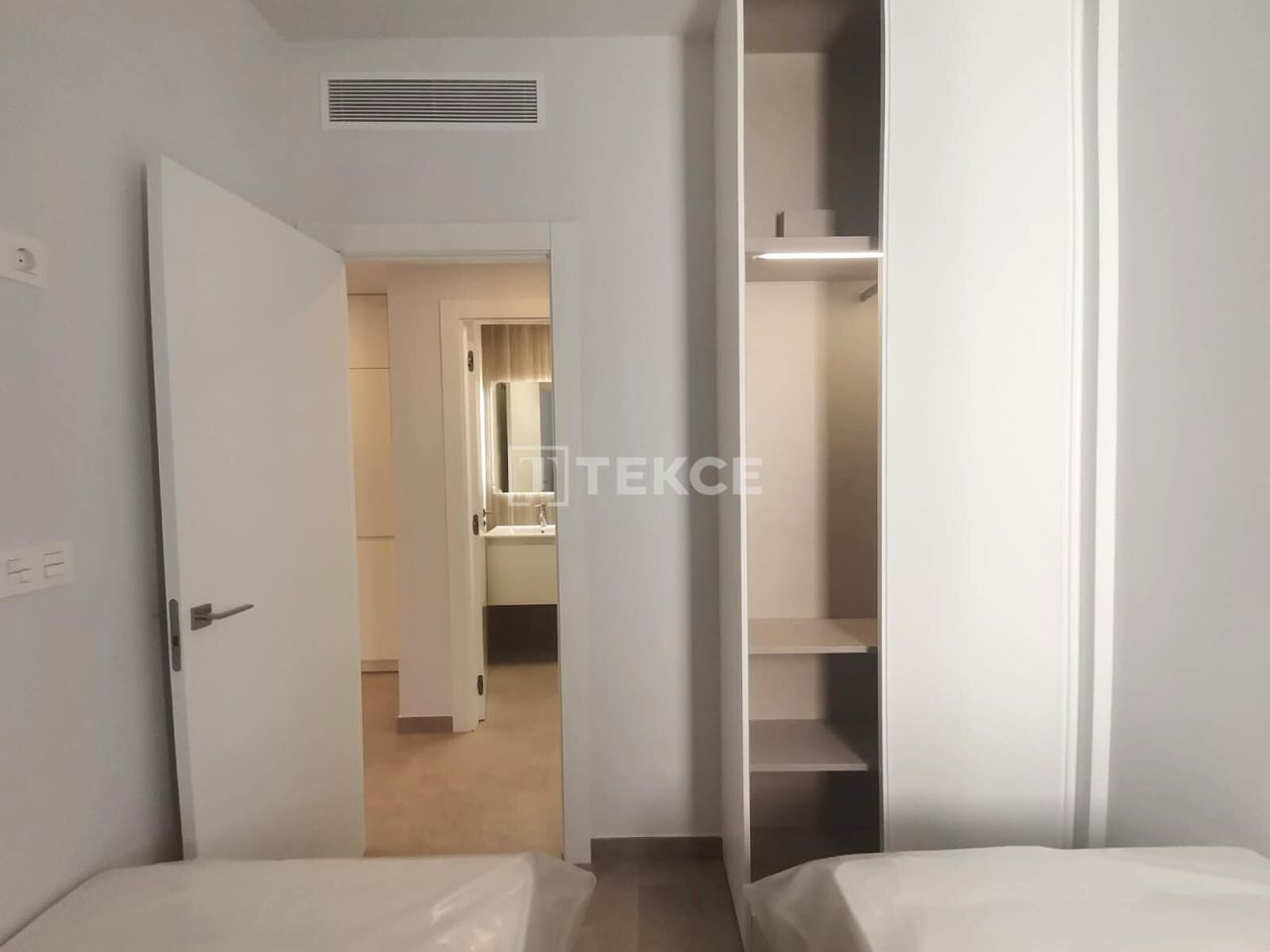 Апартаменты в Торревьехе, Испания, 74 м² - фото 17