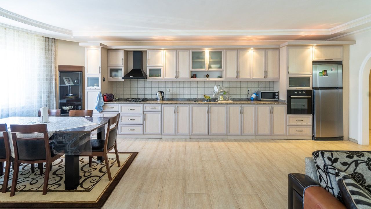 Квартира в Алании, Турция, 130 м² - фото 4