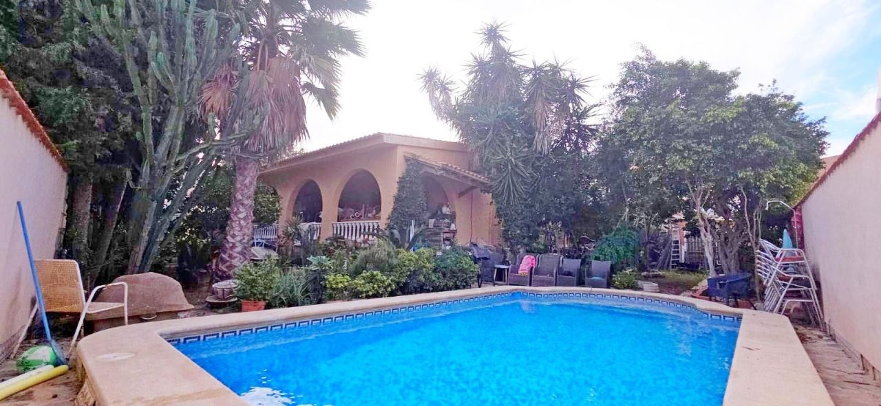 Вилла в Торревьехе, Испания, 150 м² - фото 1