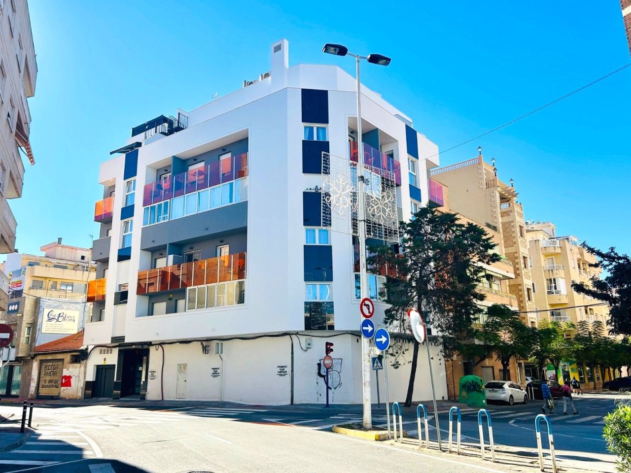 Апартаменты в Торревьехе, Испания, 80 м² - фото 1