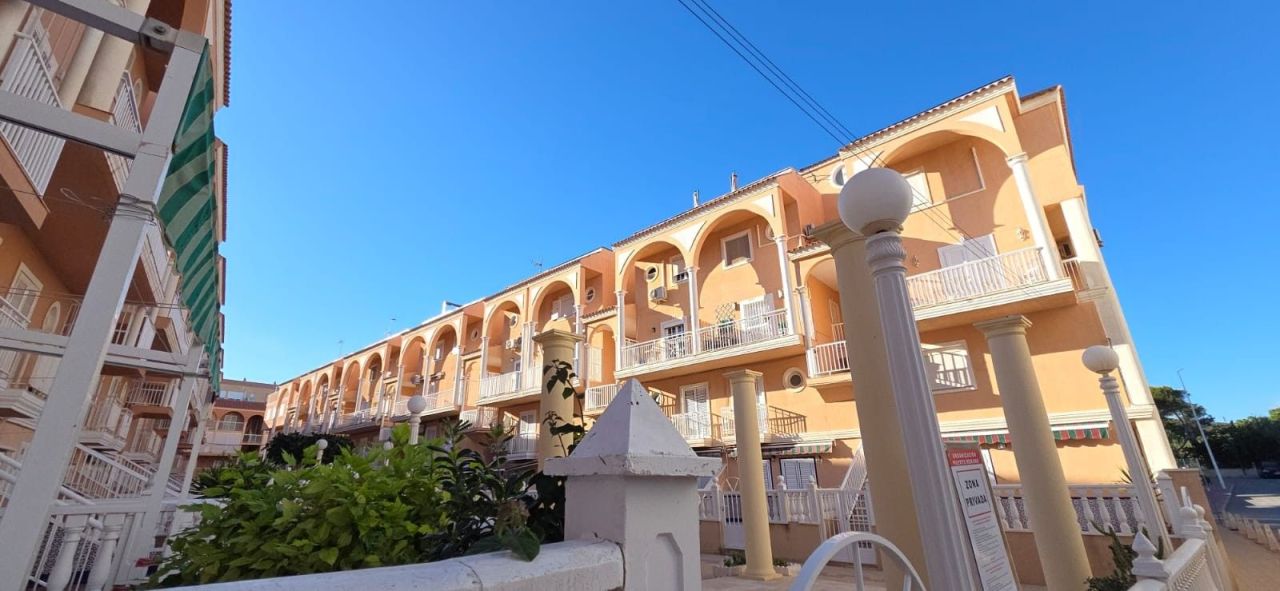 Таунхаус в Ла Мата, Испания, 75 м² - фото 1