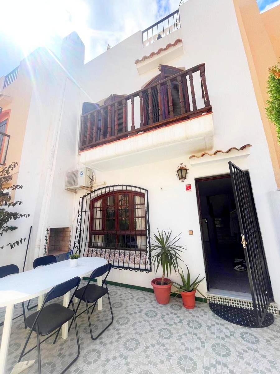 Таунхаус в Торревьехе, Испания, 152 м² - фото 1