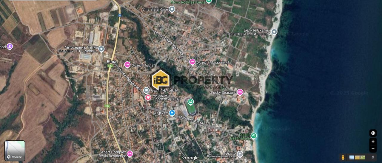 Земля в Бяле, Болгария, 1 039 м² - фото 1