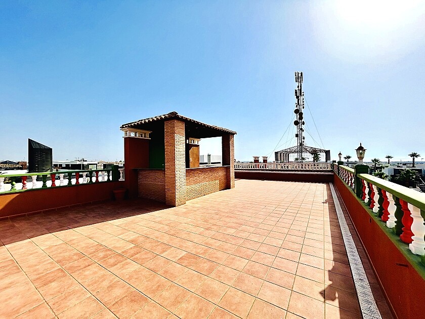 Коммерческая недвижимость в Ориуэла Коста, Испания, 242 м² - фото 2