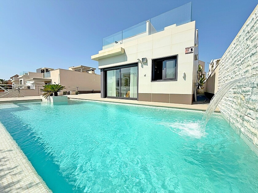 Вилла в Сан-Мигель де Салинас, Испания, 316 м² - фото 2