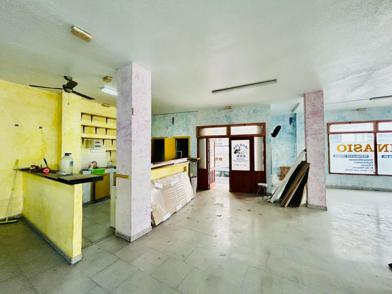 Коммерческая недвижимость в Торревьехе, Испания, 270 м² - фото 3