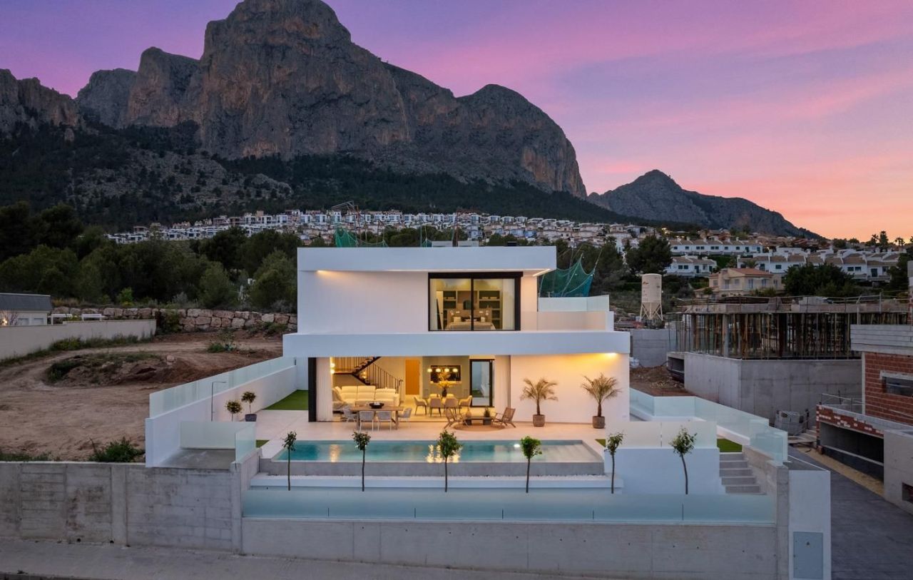 Вилла в Полопе, Испания, 306 м² - фото 3