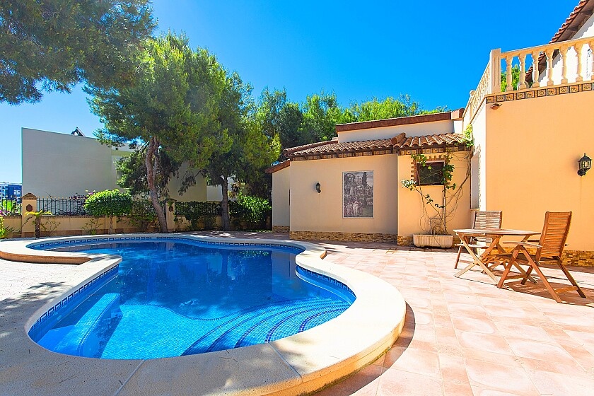 Вилла в Пунта Приме, Испания, 243 м² - фото 3