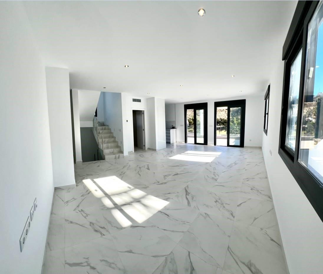 Вилла в Рохалесе, Испания, 124 м² - фото 4