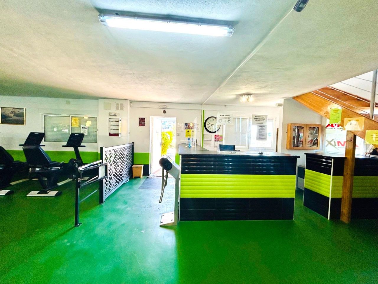 Коммерческая недвижимость в Дайя-Нуэве, Испания, 910 м² - фото 5