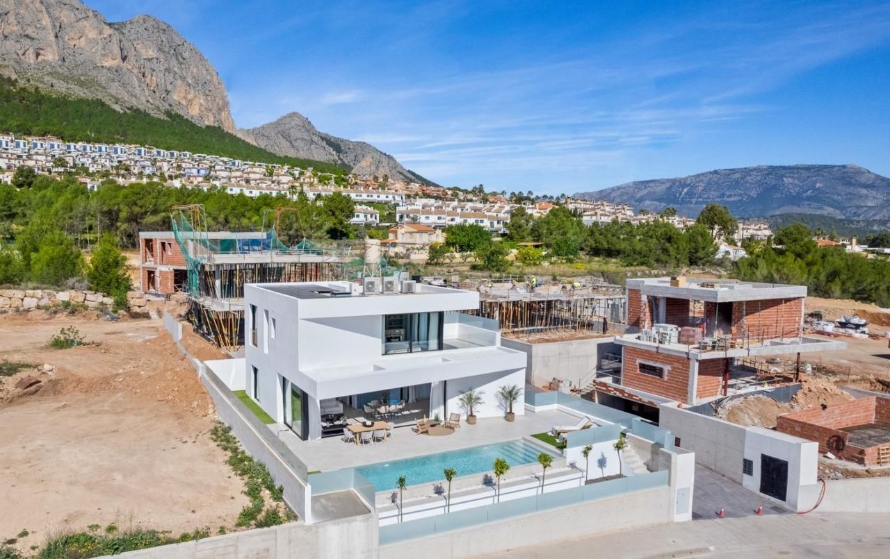 Вилла в Полопе, Испания, 306 м² - фото 5