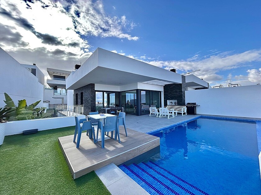 Вилла в Сьюдад-Кесада, Испания, 193 м² - фото 6