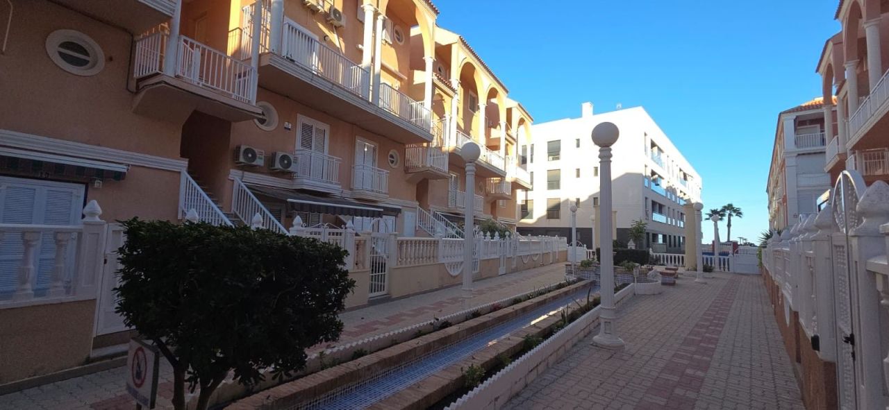 Таунхаус в Ла Мата, Испания, 75 м² - фото 8