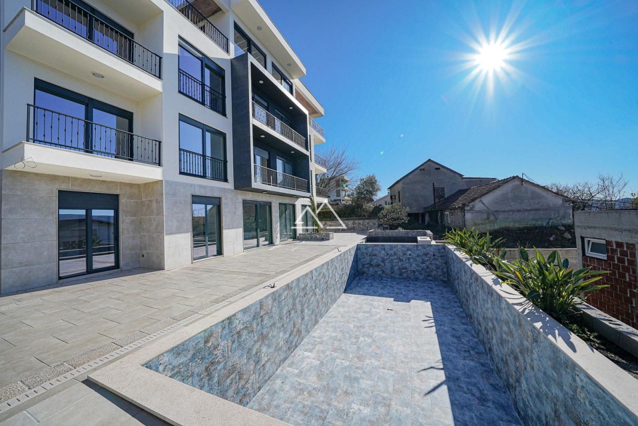 Апартаменты в Тивате, Черногория, 126 м² - фото 4