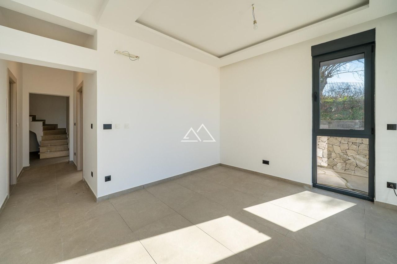 Апартаменты в Тивате, Черногория, 126 м² - фото 18