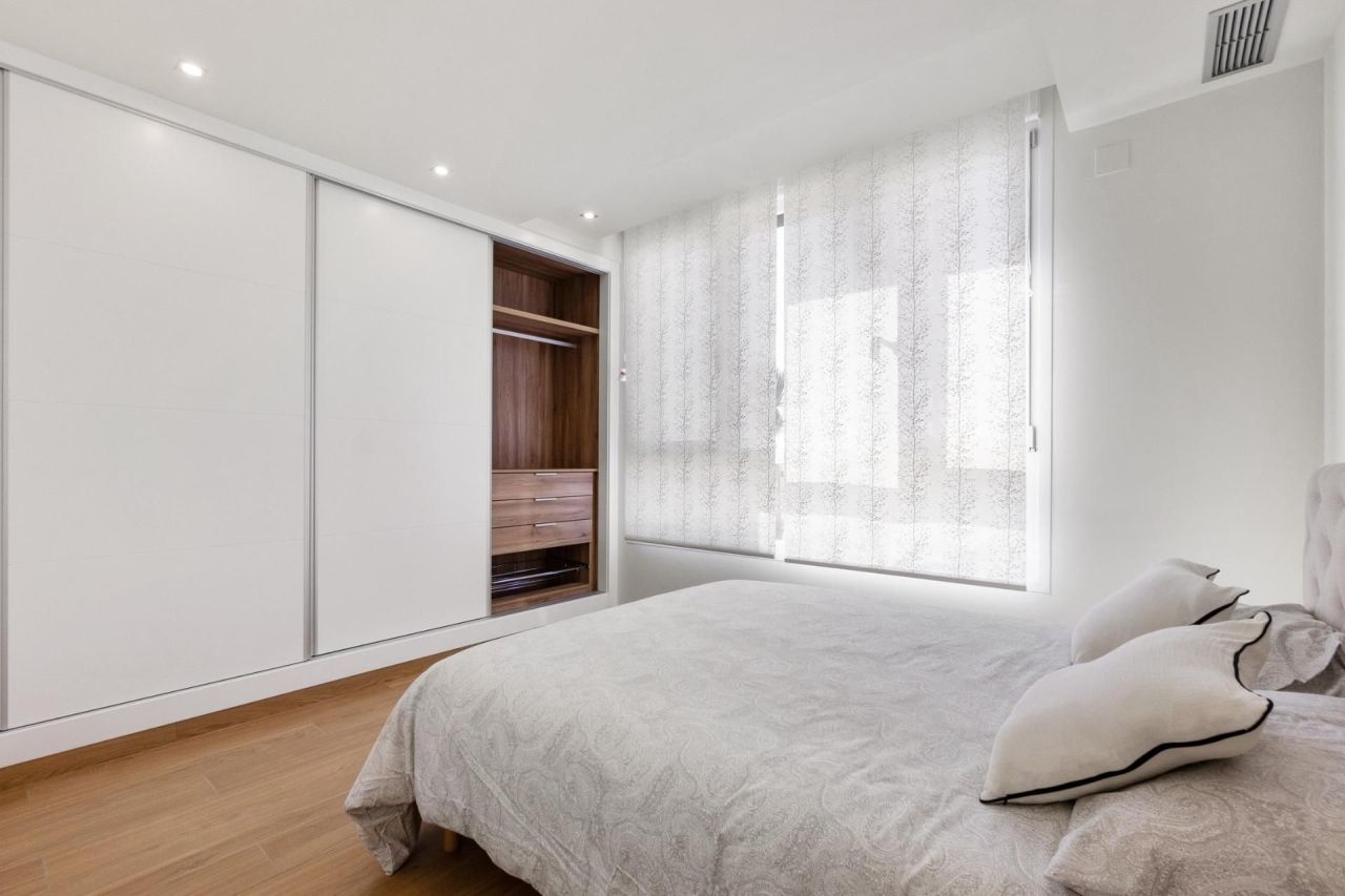 Вилла в Рохалесе, Испания, 129 м² - фото 8