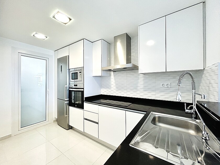 Апартаменты в Пунта Приме, Испания, 80 м² - фото 9