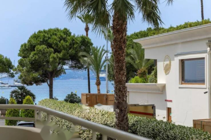 Квартира в Каннах, Франция, 75 м² - фото 1