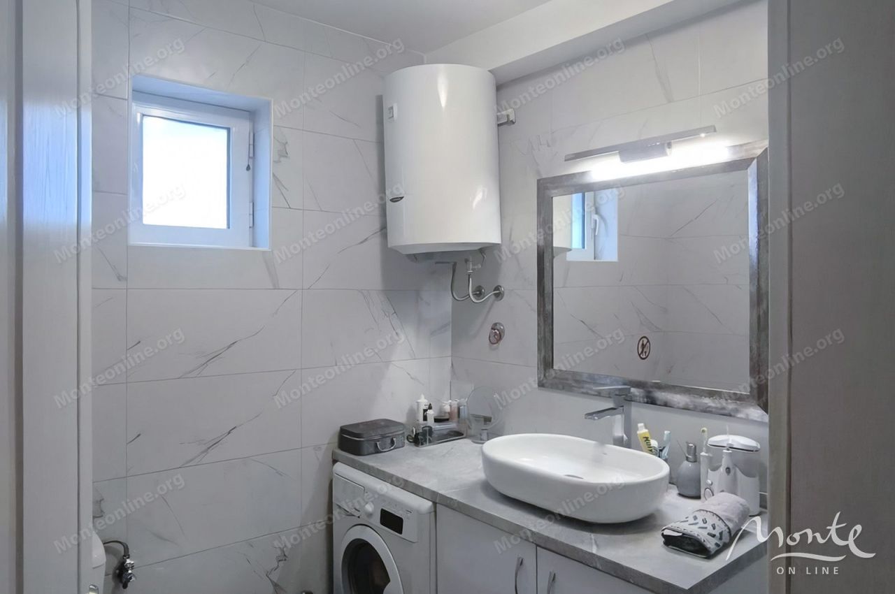 Апартаменты в Доброте, Черногория, 54 м² - фото 16